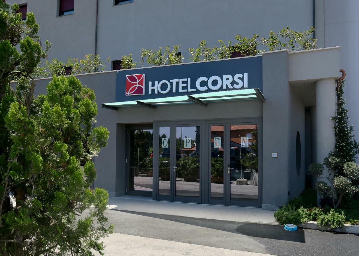 Best Western Hotel Corsi Torrimpietra Exteriör bild