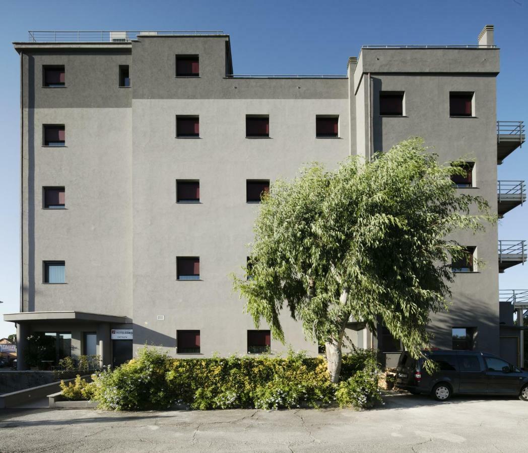 Best Western Hotel Corsi Torrimpietra Exteriör bild